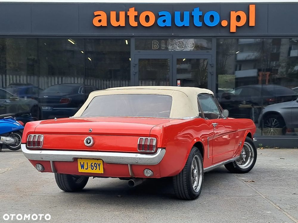 Ford Mustang - 21