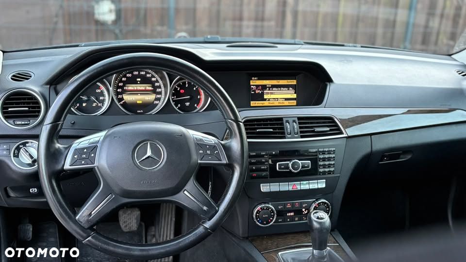 Mercedes-Benz Klasa C 200 CDI DPF BlueEFFICIENCY - 7