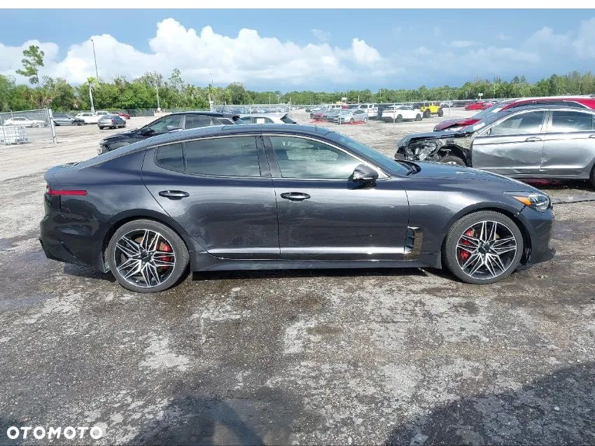 Kia Stinger 3.3 T-GDI V6 GT AWD - 12