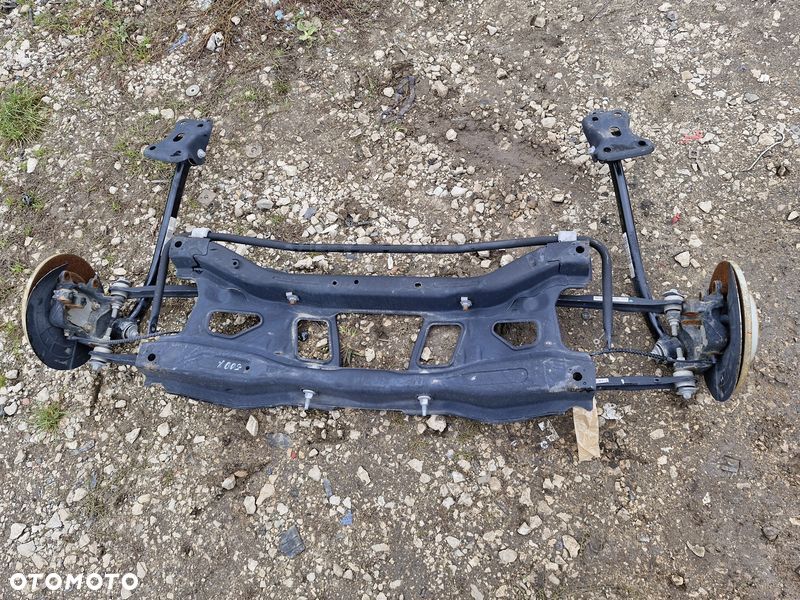 FIAT 500X 1.6 B BELKA ZAWIESZENIA TYŁ OŚ TYLNA - 7