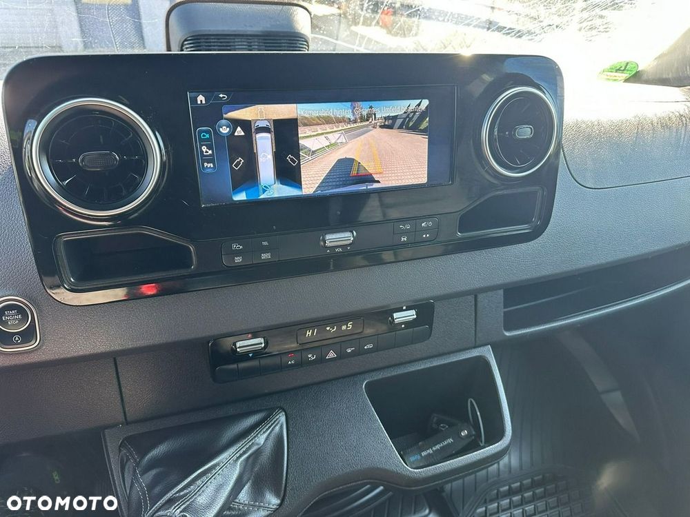Mercedes-Benz Sprinter - 18