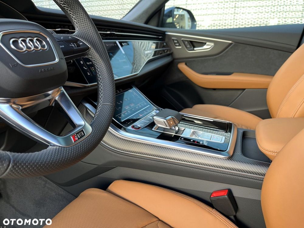 Audi RS Q8 - 21