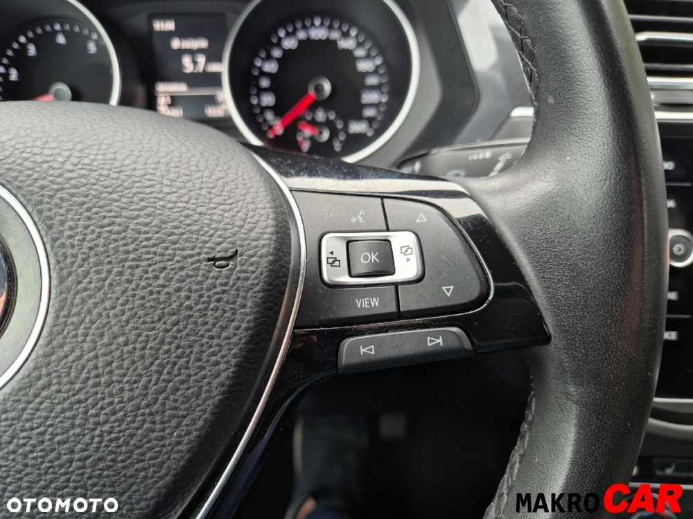 Volkswagen Tiguan - 8