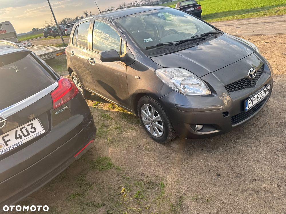 Toyota Yaris 1.4 D-4D Prestige - 3