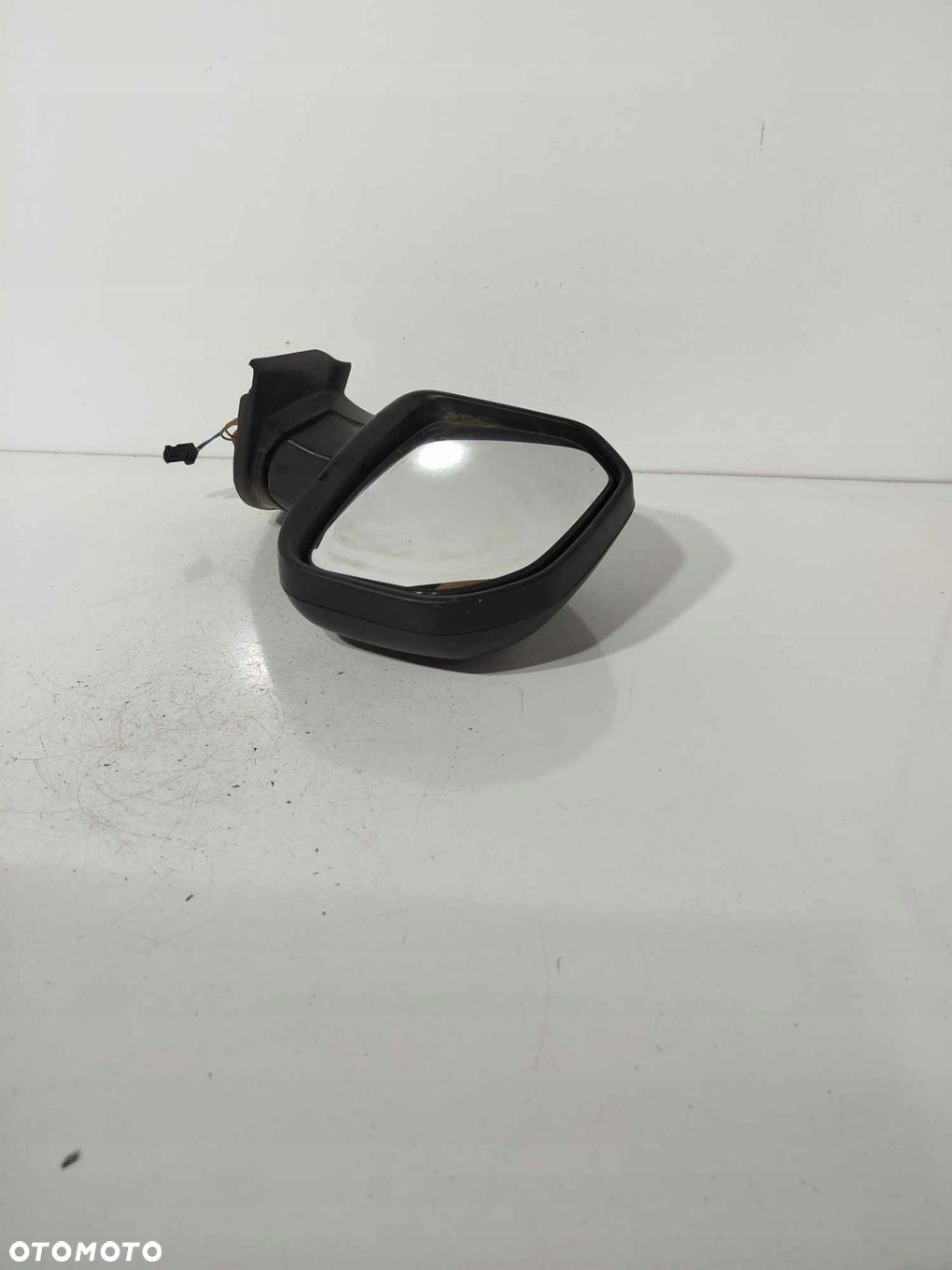 LUSTERKO PRAWE PRZÓD CITROEN BERLINGO II 08-18 5 PIN - 2