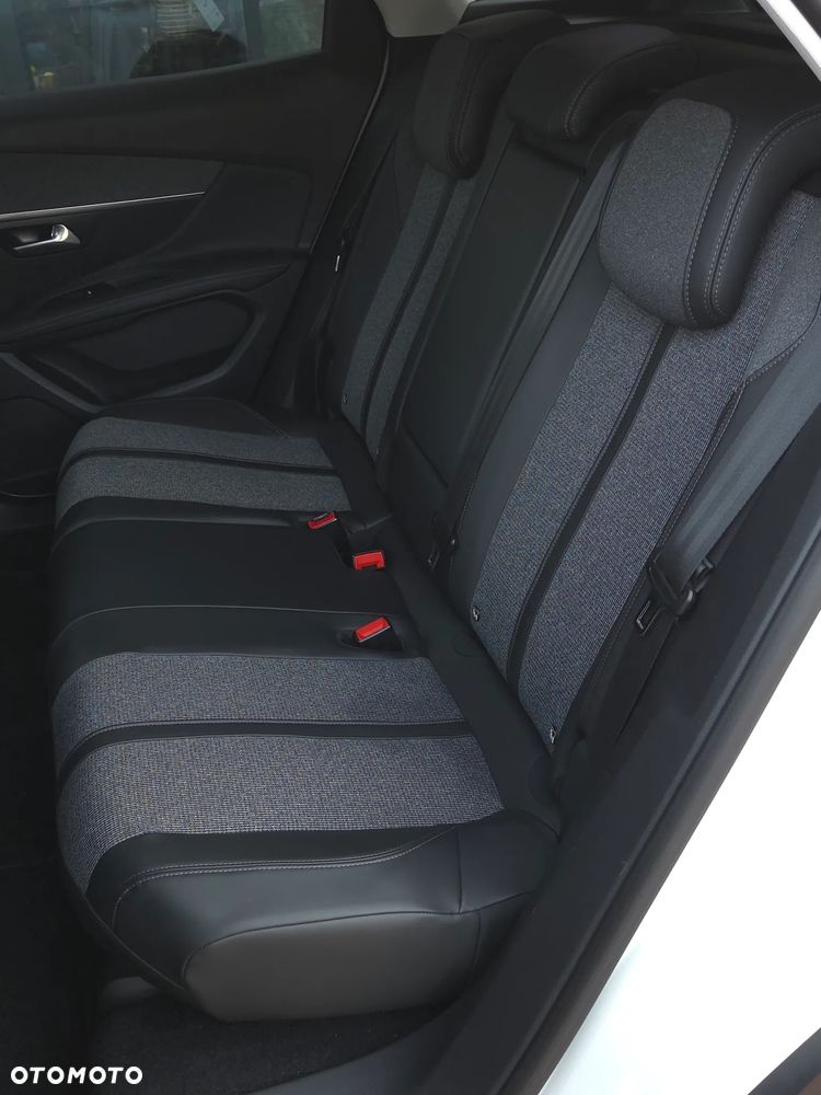 Peugeot 3008 - 19