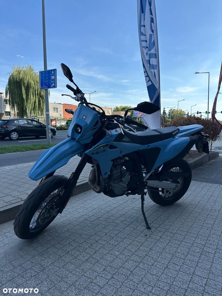 Suzuki DR-Z - 4