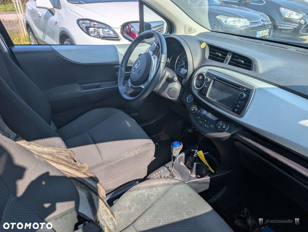 Toyota Yaris - 5