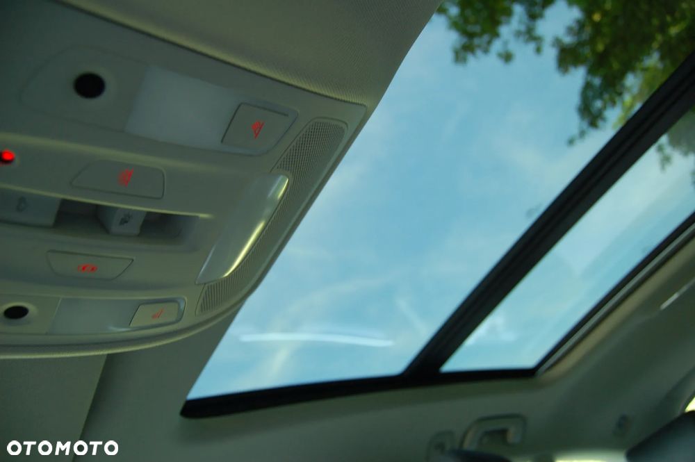 Audi A6 Avant 2.0 TDI ultra S tronic - 27