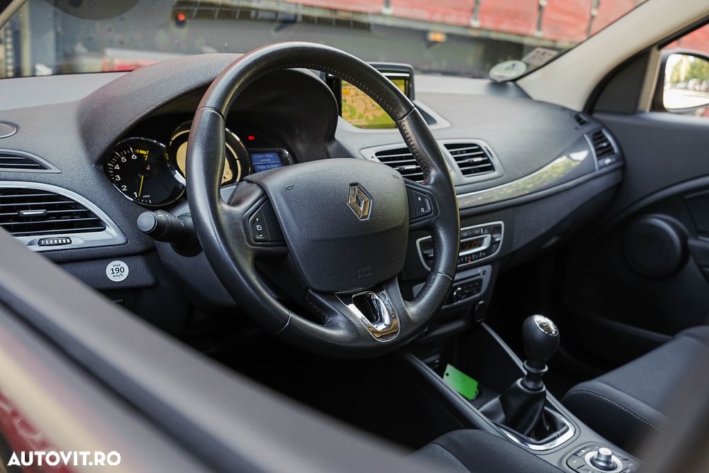 Renault Megane ENERGY TCe 130 LIMITED - 8