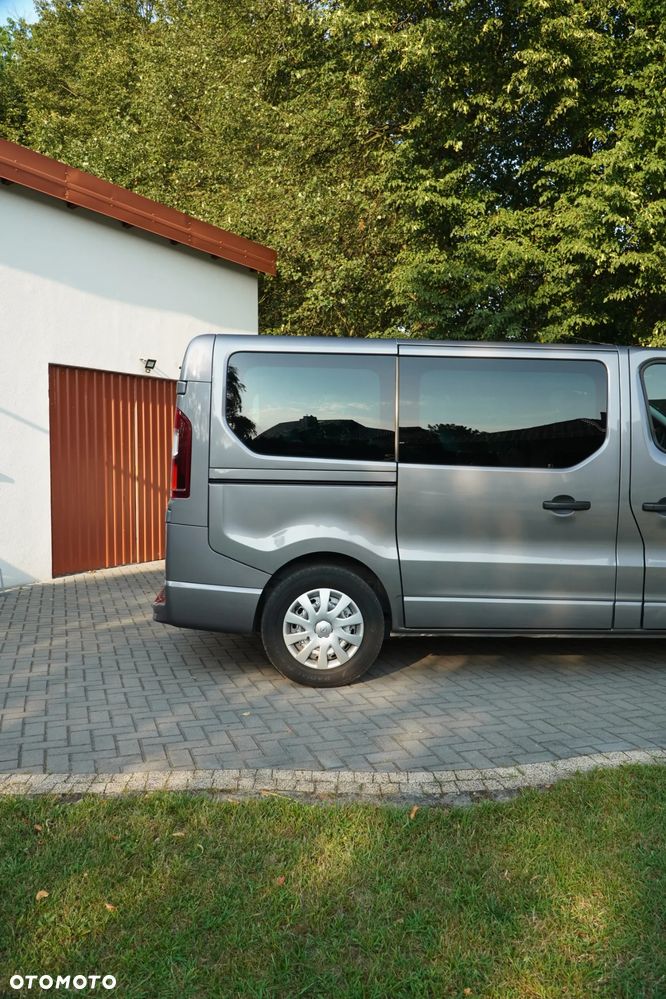 Opel Vivaro - 10