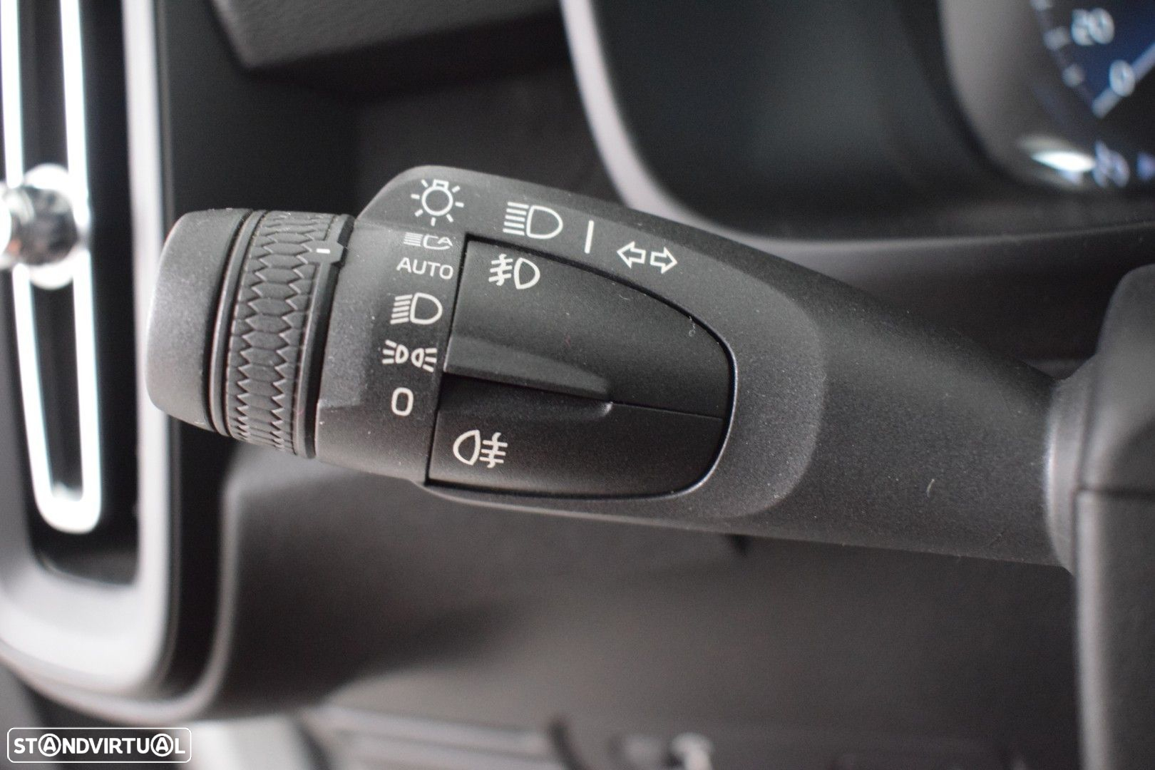 Volvo XC 40 2.0 D3 Momentum - 16