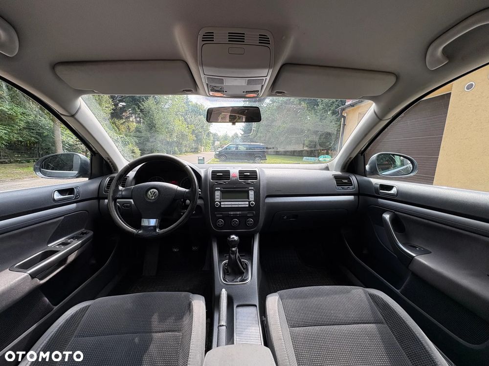 Volkswagen Golf 1.9 TDI DPF Comfortline BlueMotion - 9