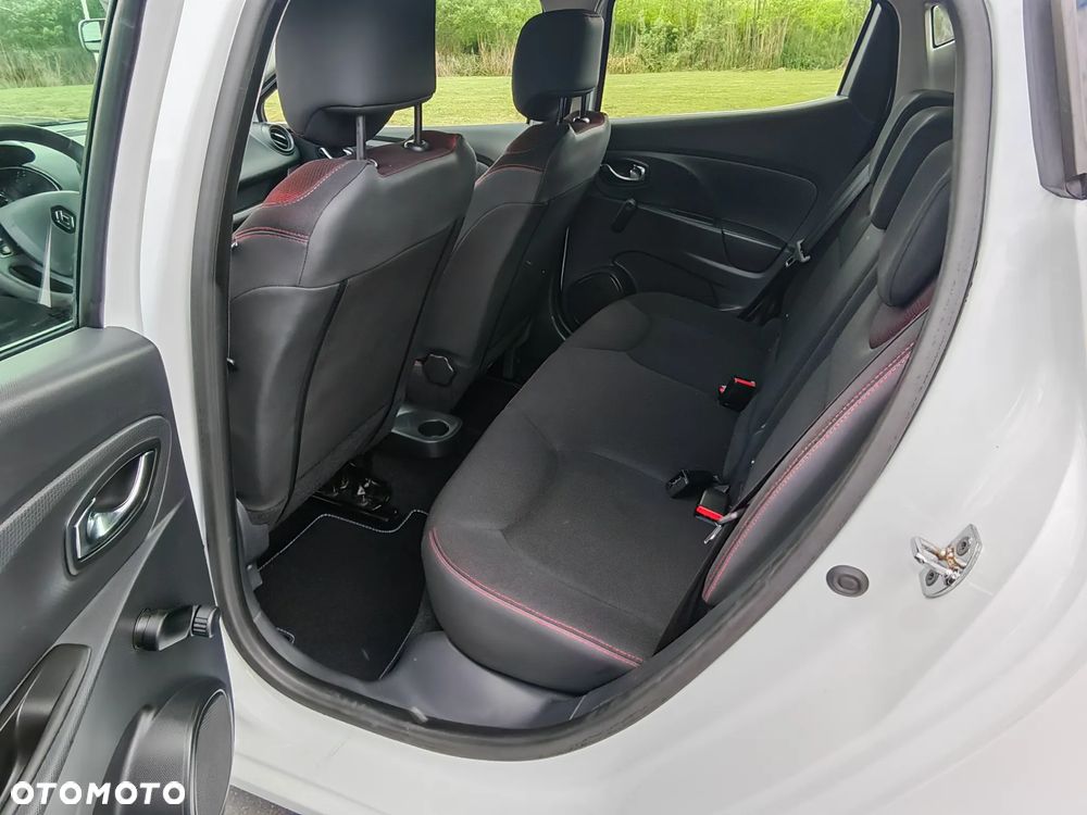 Renault Clio 1.2 16V 75 Life - 20