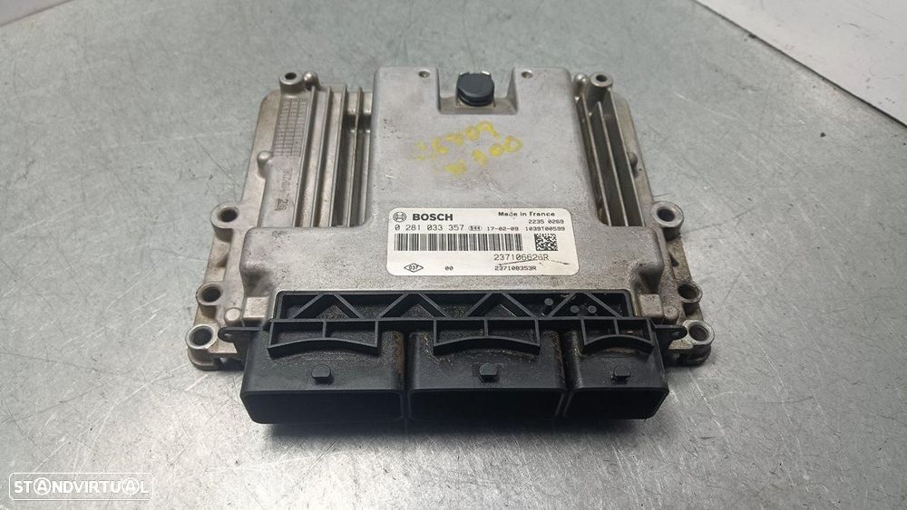 CENTRALINA DO MOTOR UCE NISSAN NV300 COMBI - 1