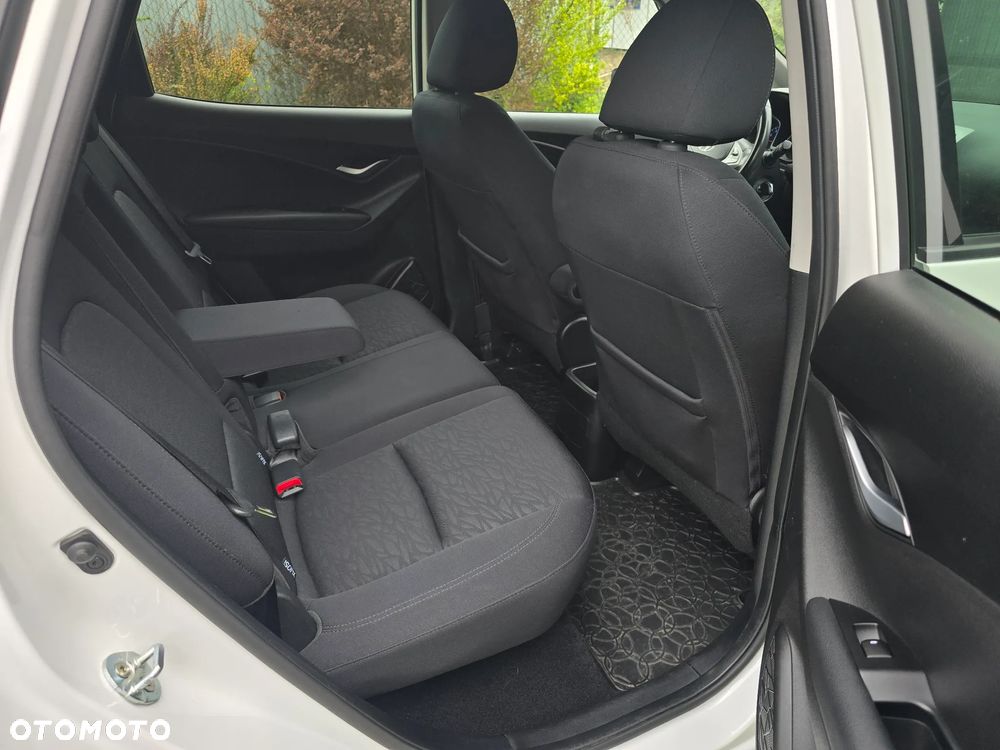 Hyundai ix20 1.6 BlueDrive Comfort - 9