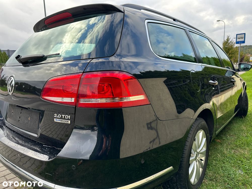 Volkswagen Passat 2.0 Blue TDI SCR Comfortline - 14
