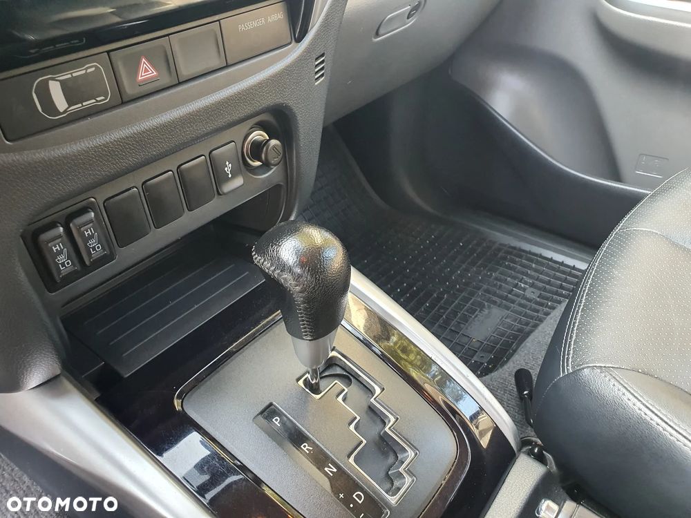 Mitsubishi L200 - 29