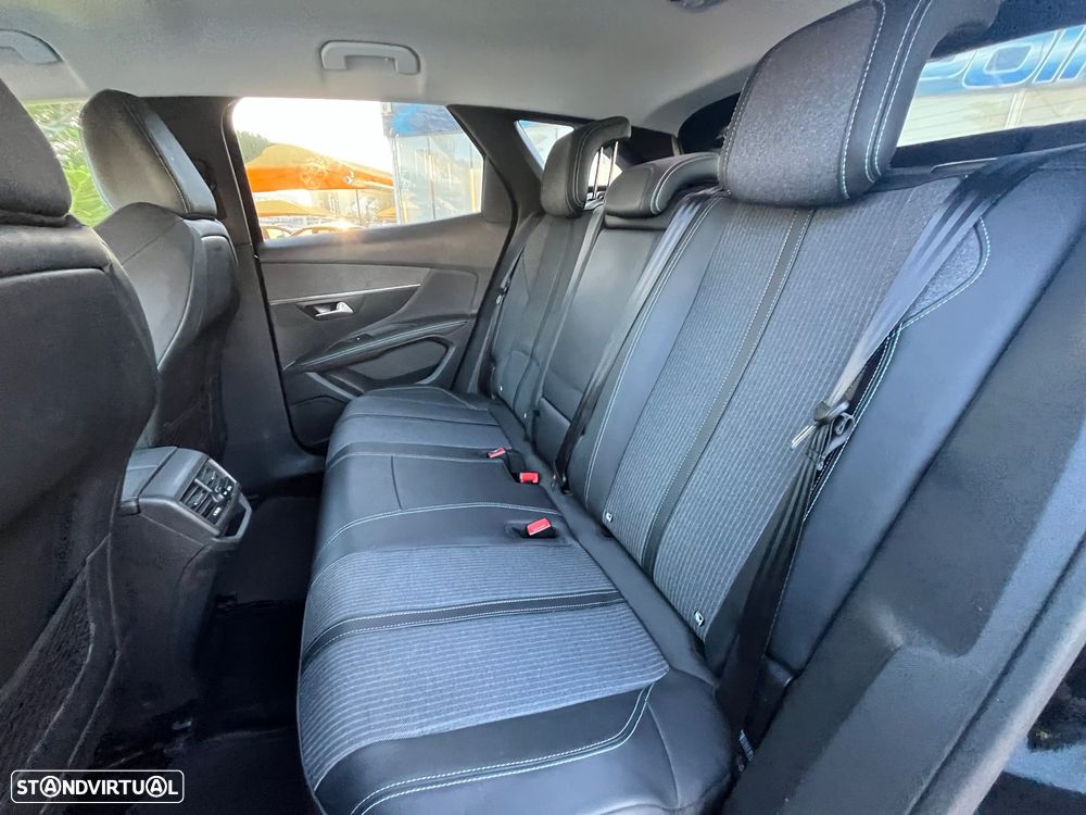 Peugeot 3008 1.6 Hybrid Allure Pack e-EAT8 - 50