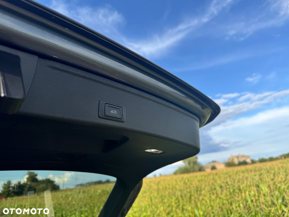 Audi A4 Avant 40 TDI S tronic - 15