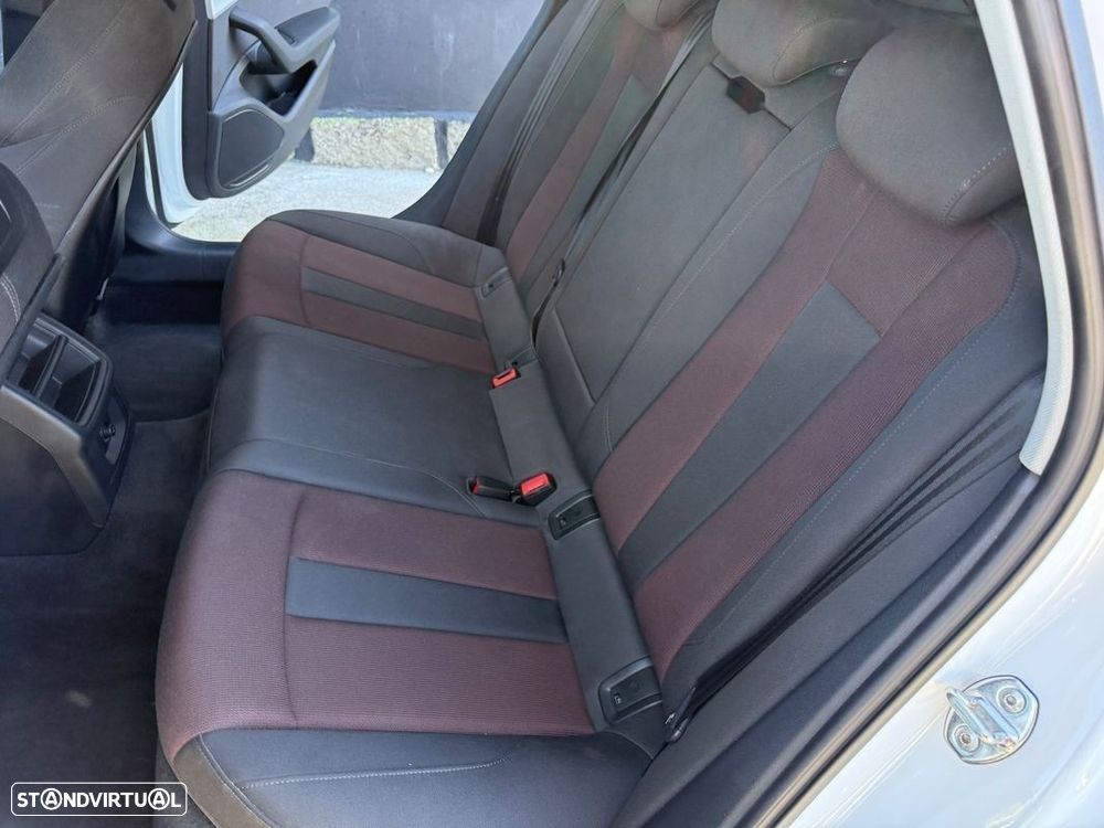 Audi A4 Avant 40 TDI S line S tronic - 14