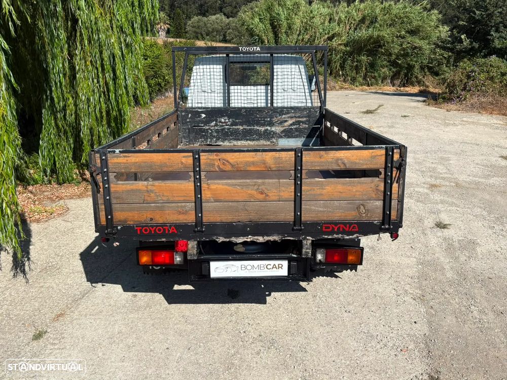 Toyota Dyna 150 2.8 - 15