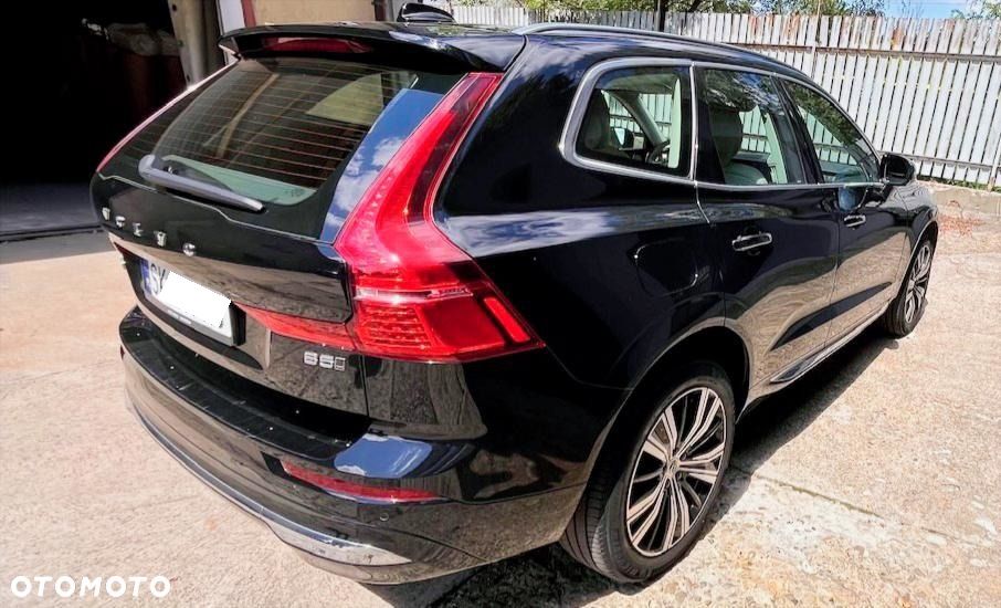 Volvo XC 60 B5 B AWD Ultimate Bright - 5