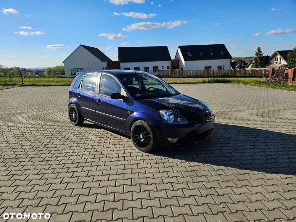 Ford Fiesta 1.4 Ghia - 2