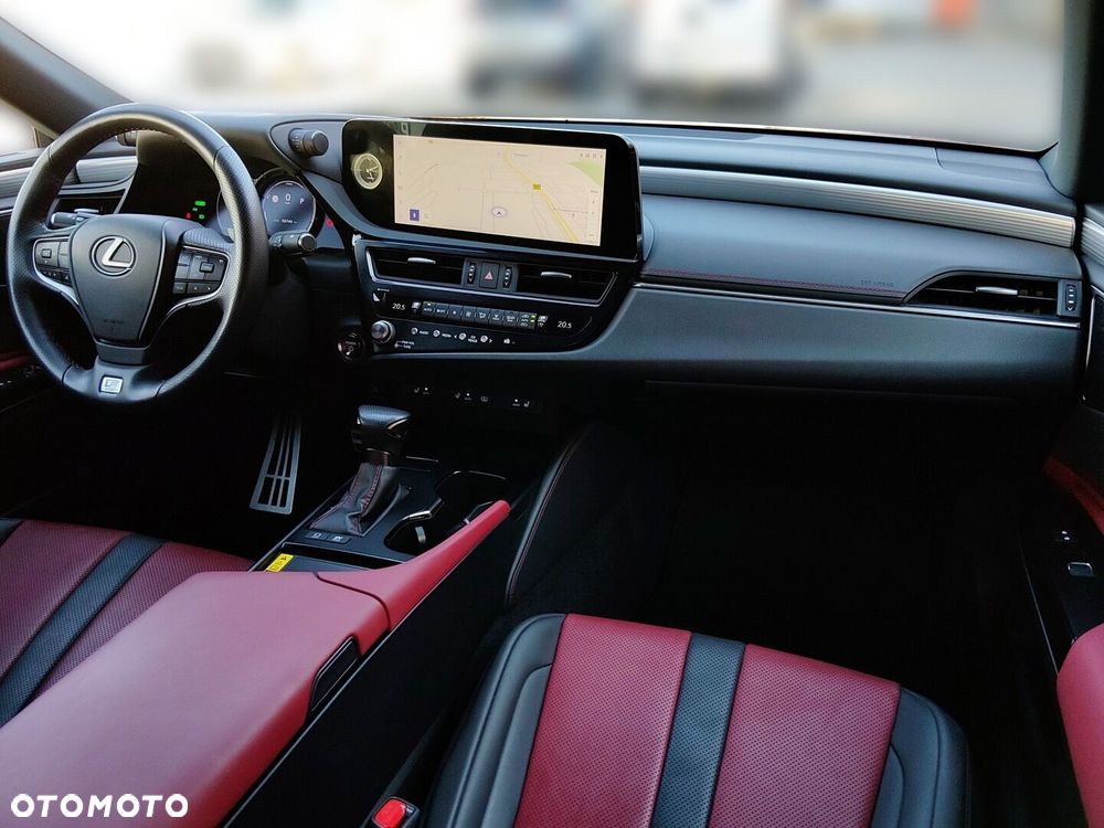 Lexus ES 300h F Sport Edition - 12