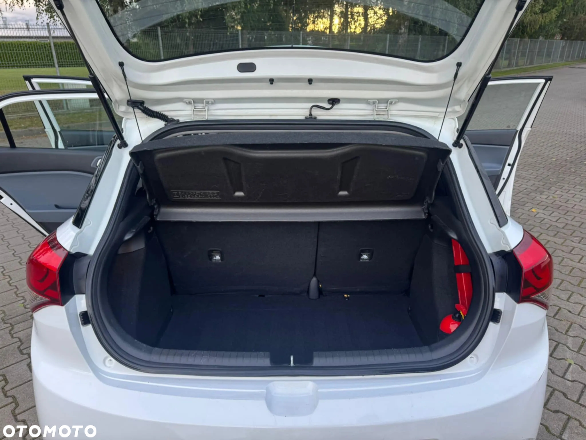 Hyundai i20 - 15