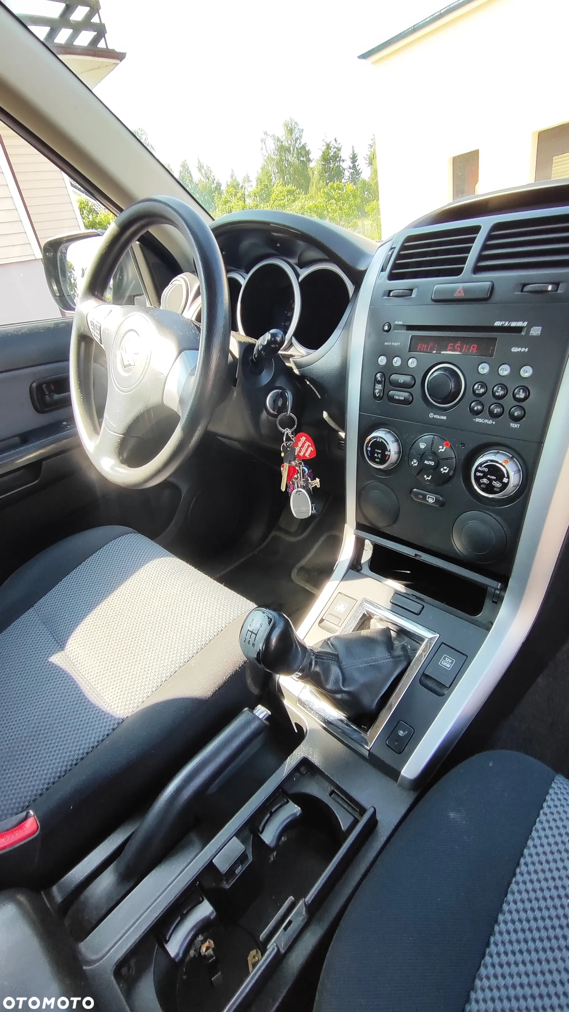 Suzuki Grand Vitara 1.6 Comfort - 16