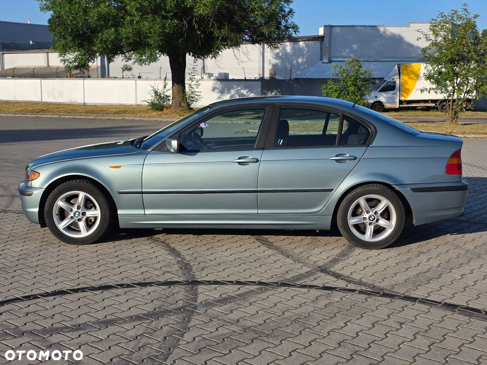 BMW Seria 3 318i - 7