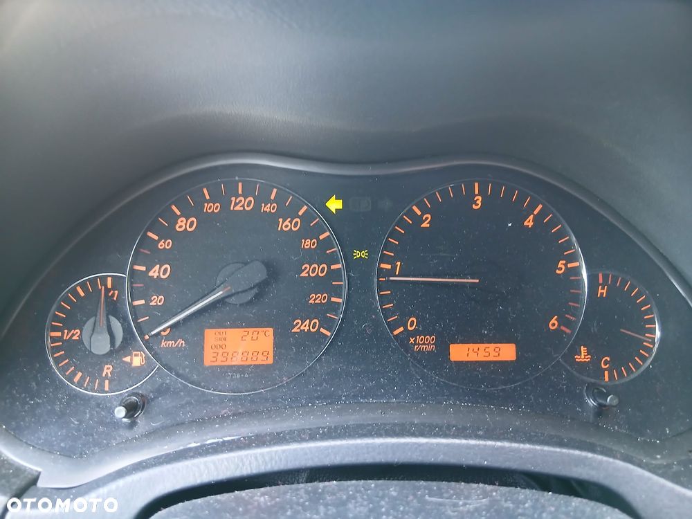Toyota Avensis 2.0 D-4D Terra - 7