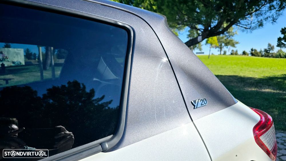 Toyota Yaris 1.5 HSD 20 Anos - 18