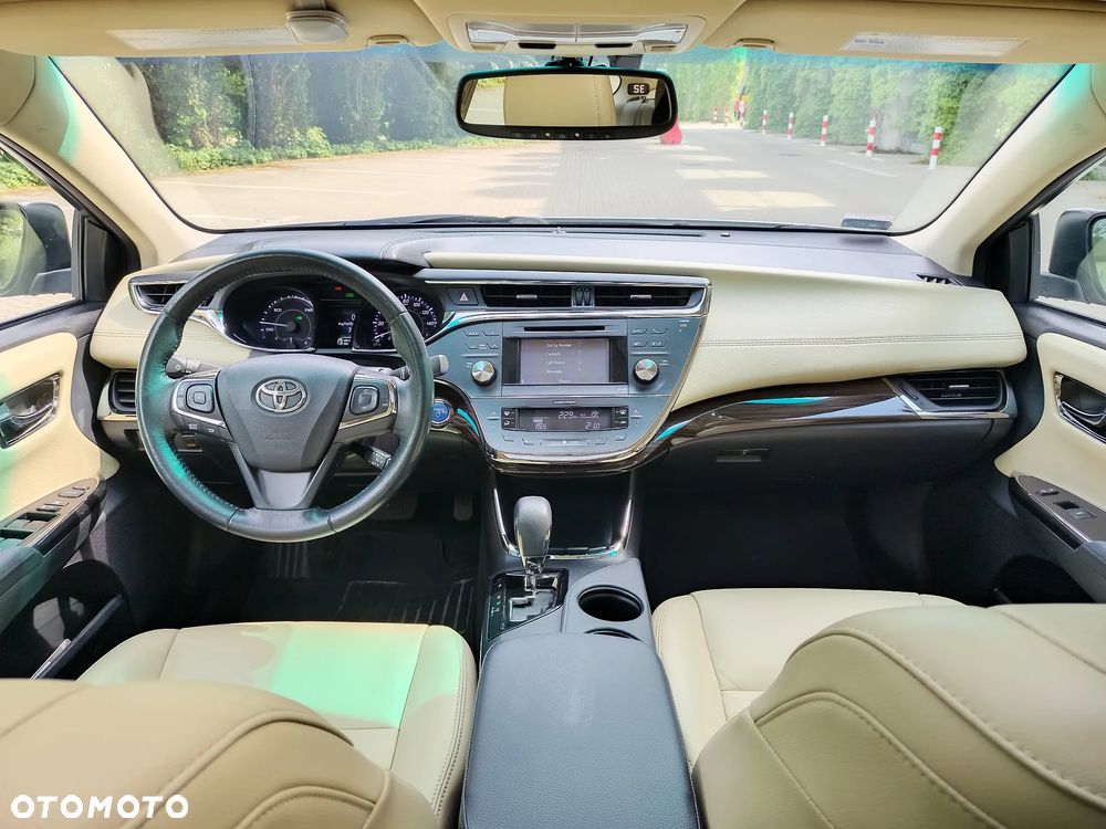 Toyota Avalon - 18