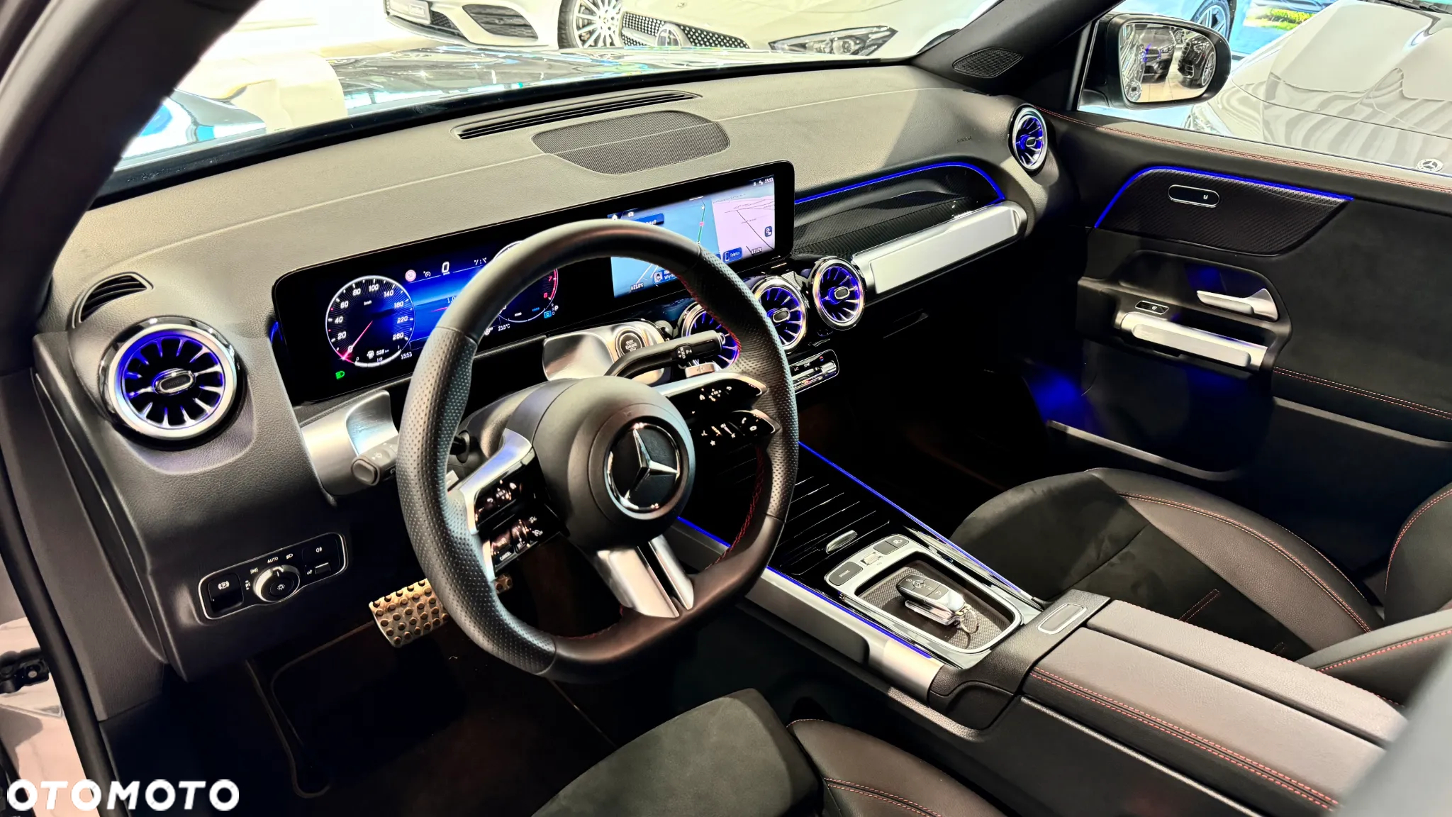 Mercedes-Benz GLB 200 AMG Line 7G-DCT - 14
