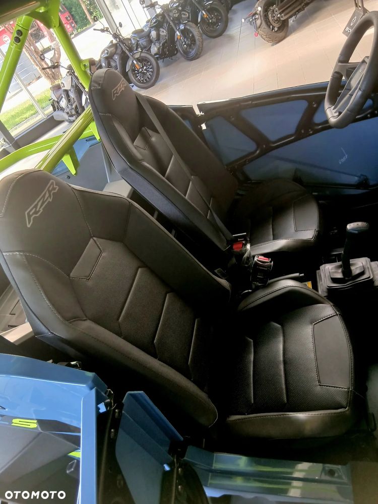 Polaris RZR - 6