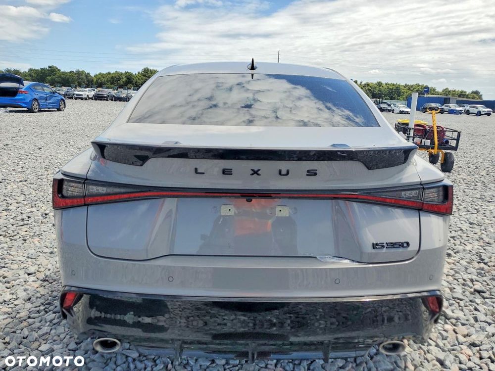 Lexus IS F SPORT - 5