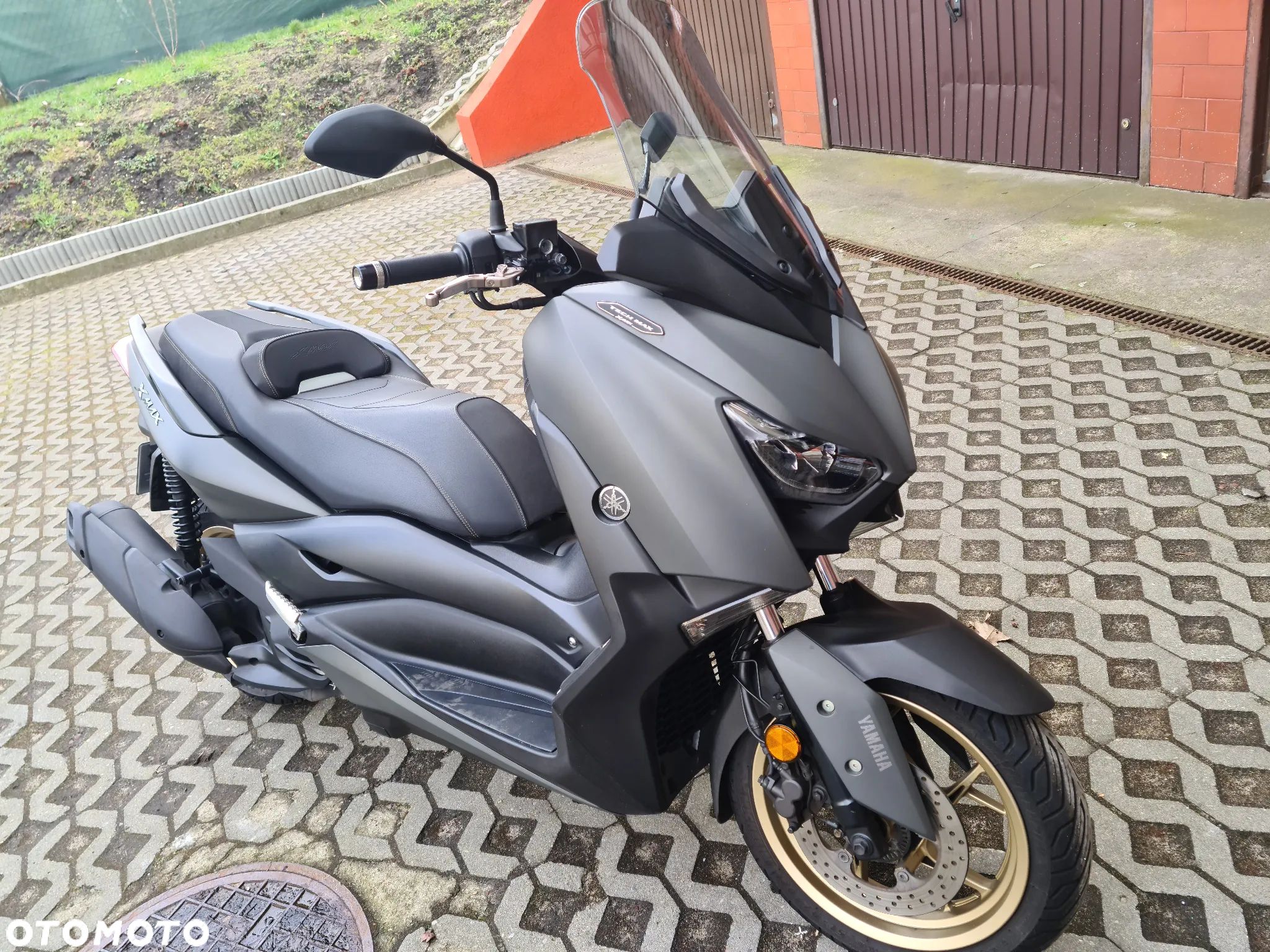 Yamaha X-max - 1