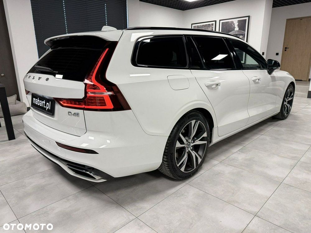 Volvo V60 D4 R-Design - 5