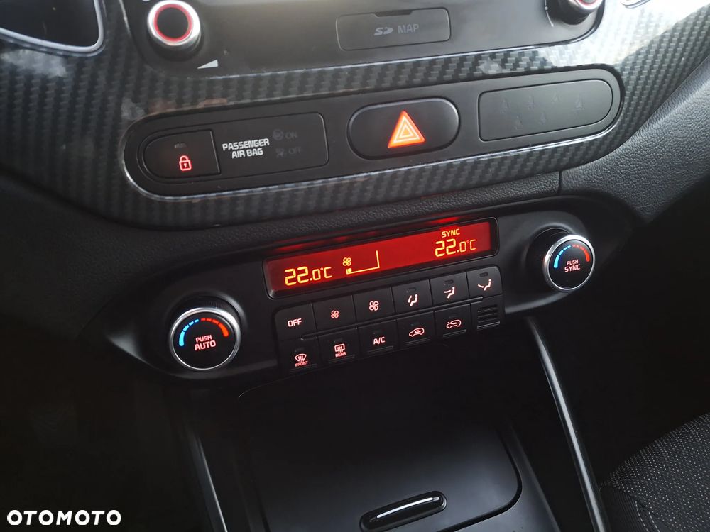 Kia Carens 1.7 CRDi 141 Edition 7 - 11