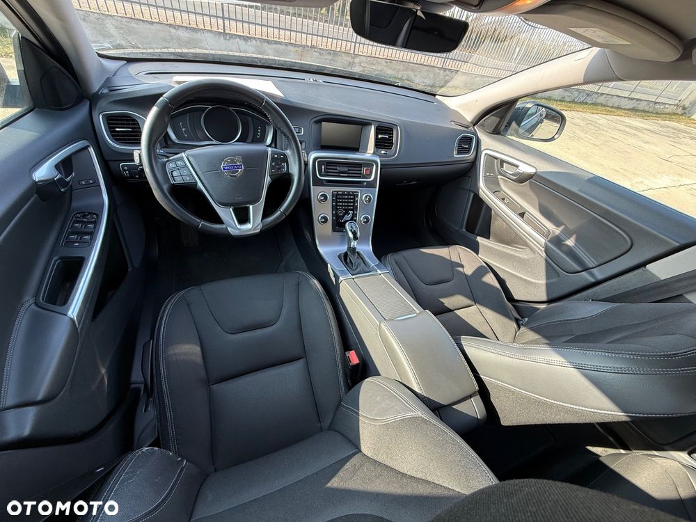 Volvo V60 T2 Geartronic Kinetic - 8