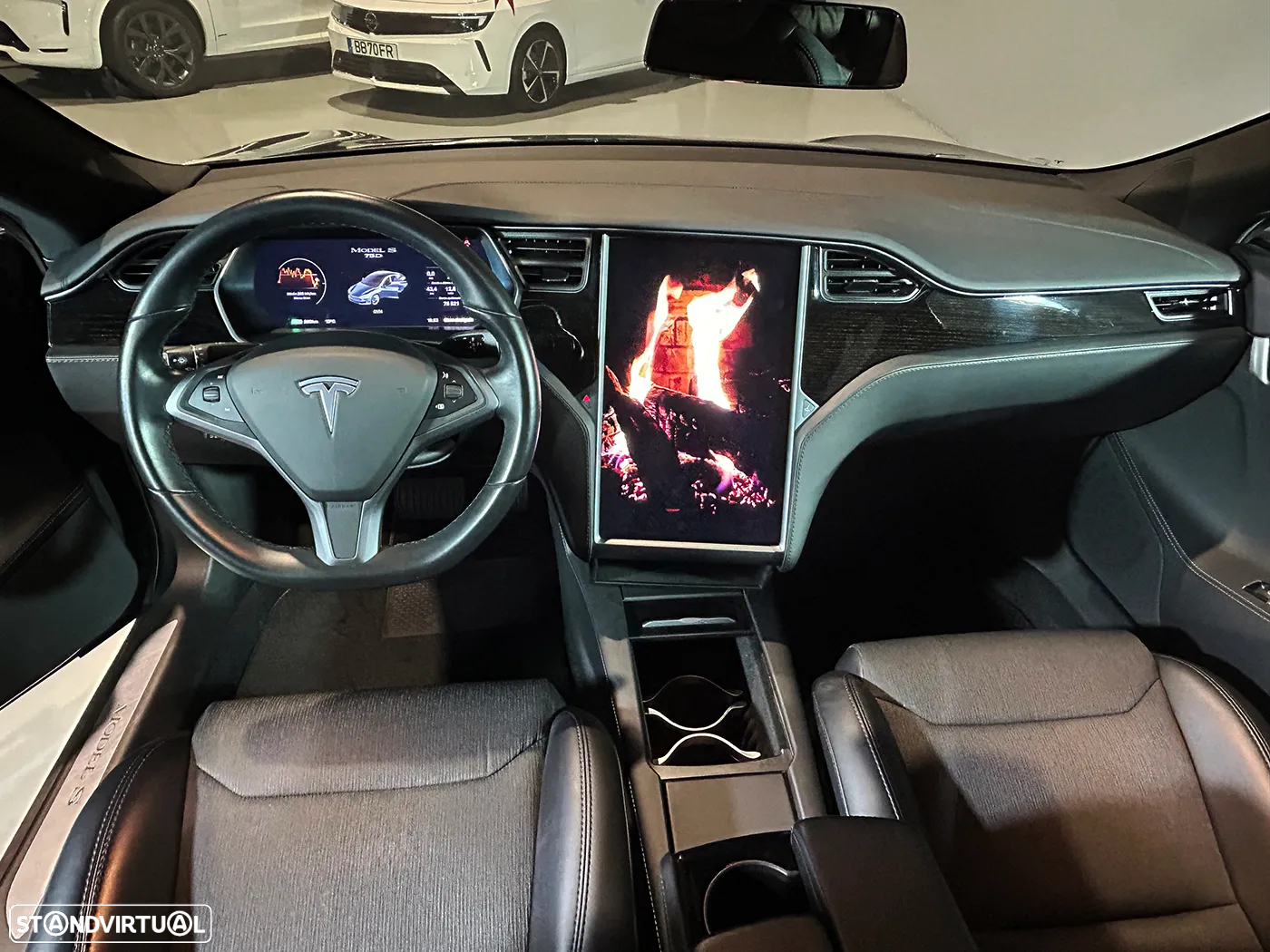 Tesla Model S - 52