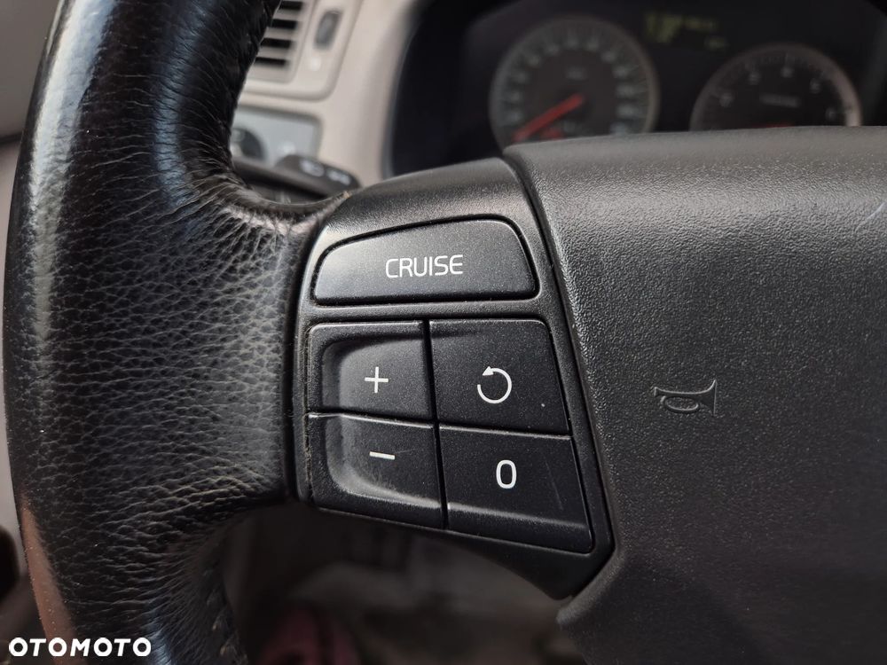 Volvo S40 2.4 Momentum - 11