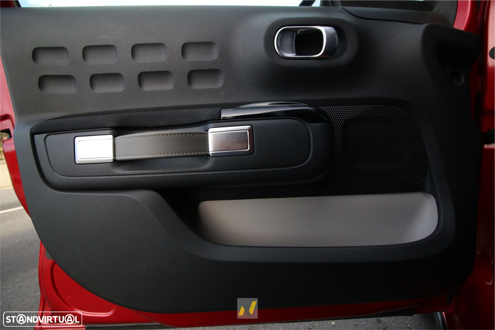 Citroën C3 1.2 PureTech Shine - 9