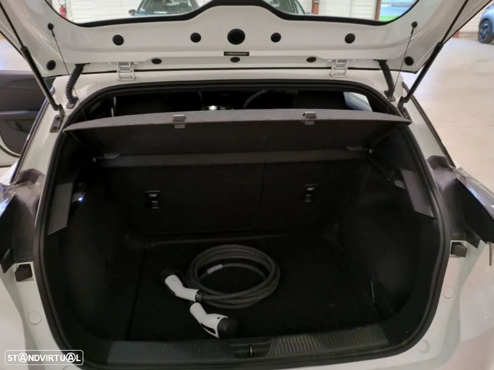 MG MG4 51 kWh Standard - 11