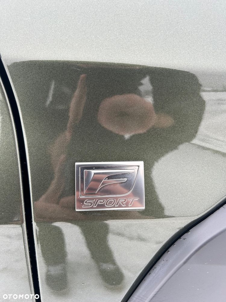 Lexus UX 250h F SPORT - 9