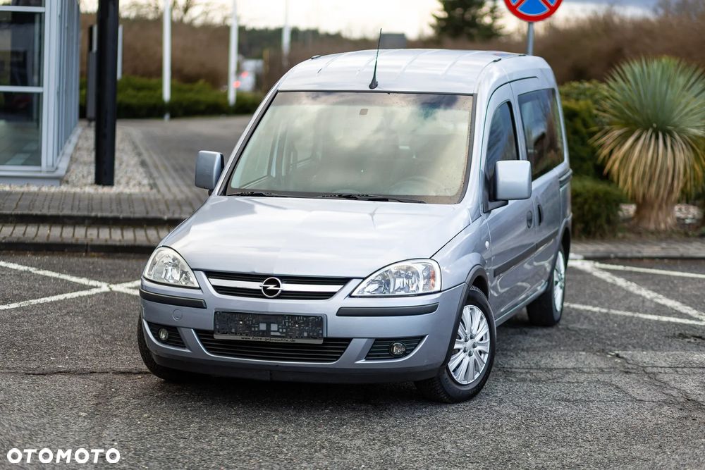 Opel Combo - 1