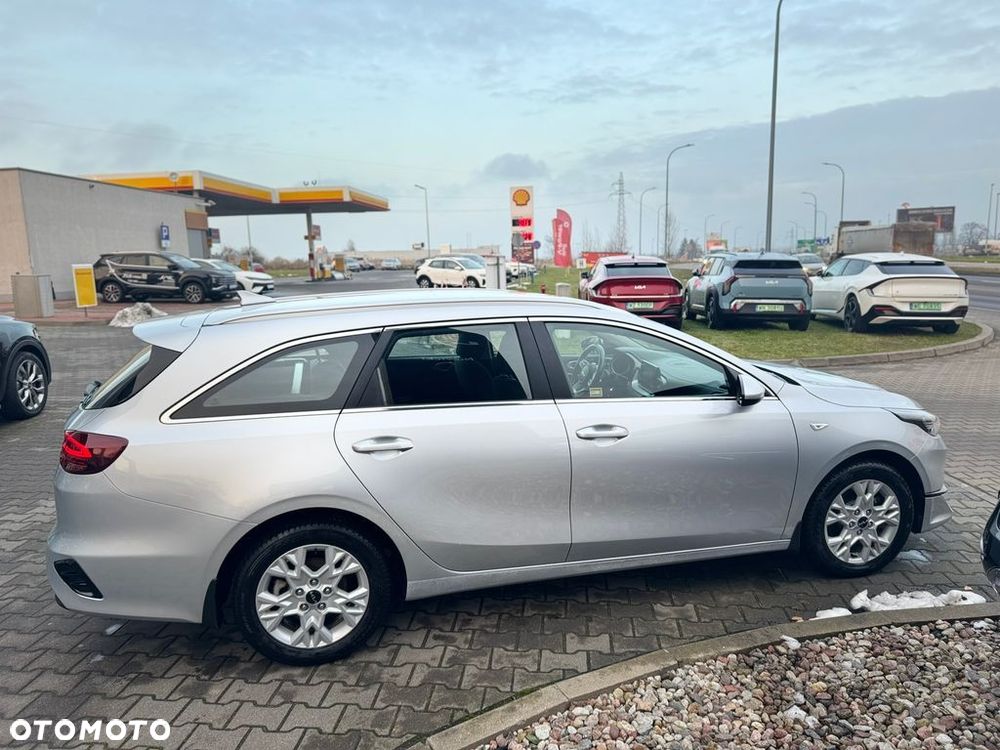 Kia Ceed 1.5 T-GDI M DCT - 6