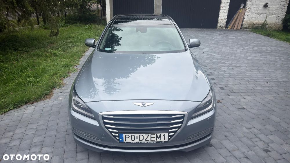 Hyundai Genesis - 2